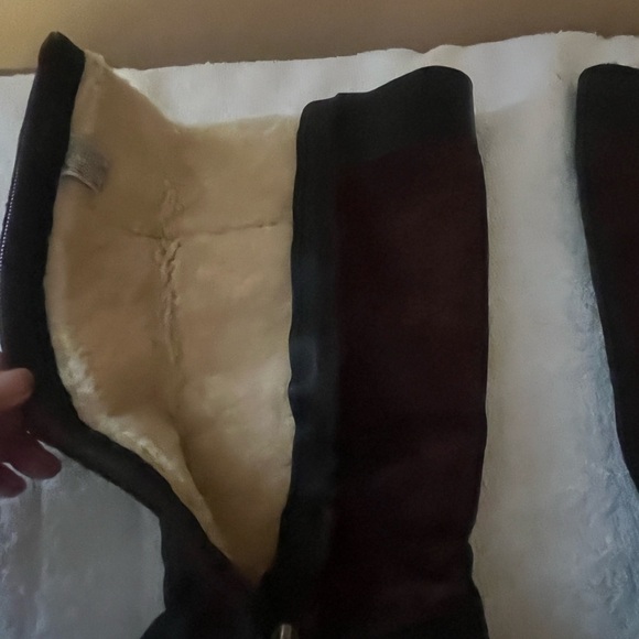 Ugg Leather & Sheepskin Zip Up Boots Sz 6 1/2 - Picture 12 of 15